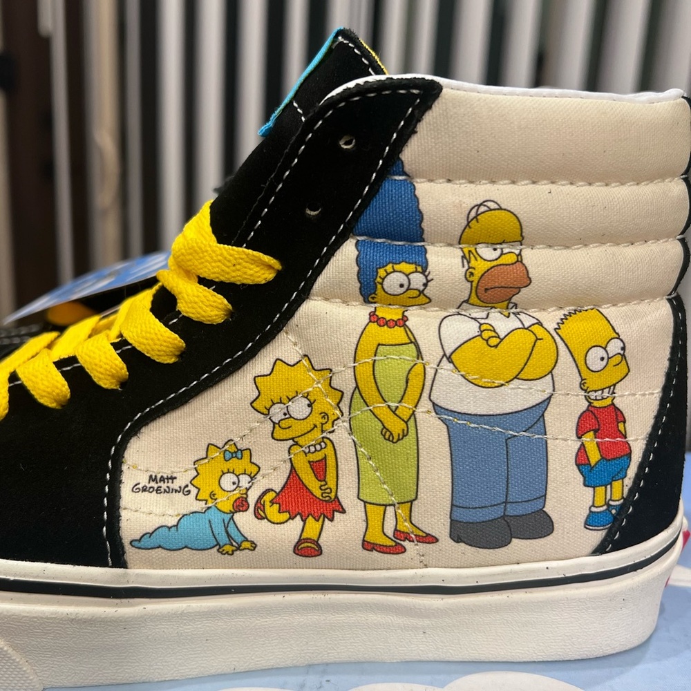 BRAND NEW LIMITED EDITION SIMPSONS VANS! RARE!